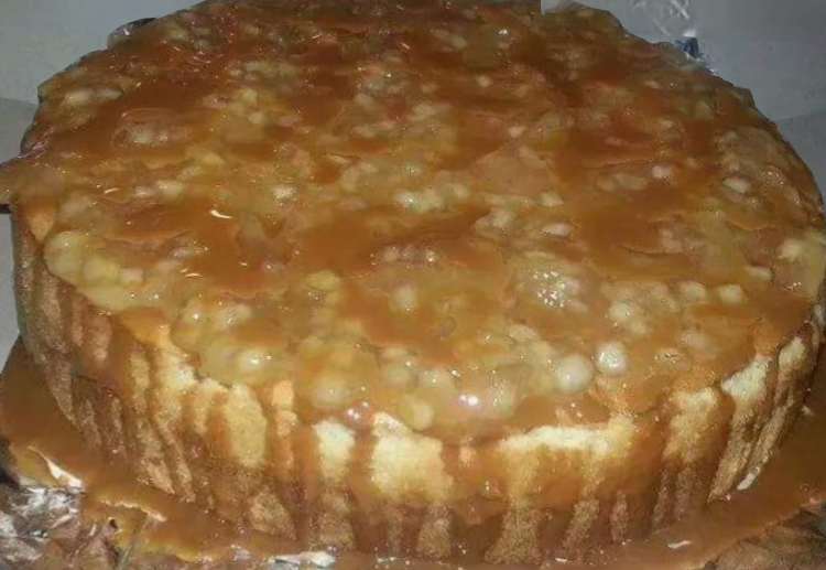 Caramel Apple Cheesecake